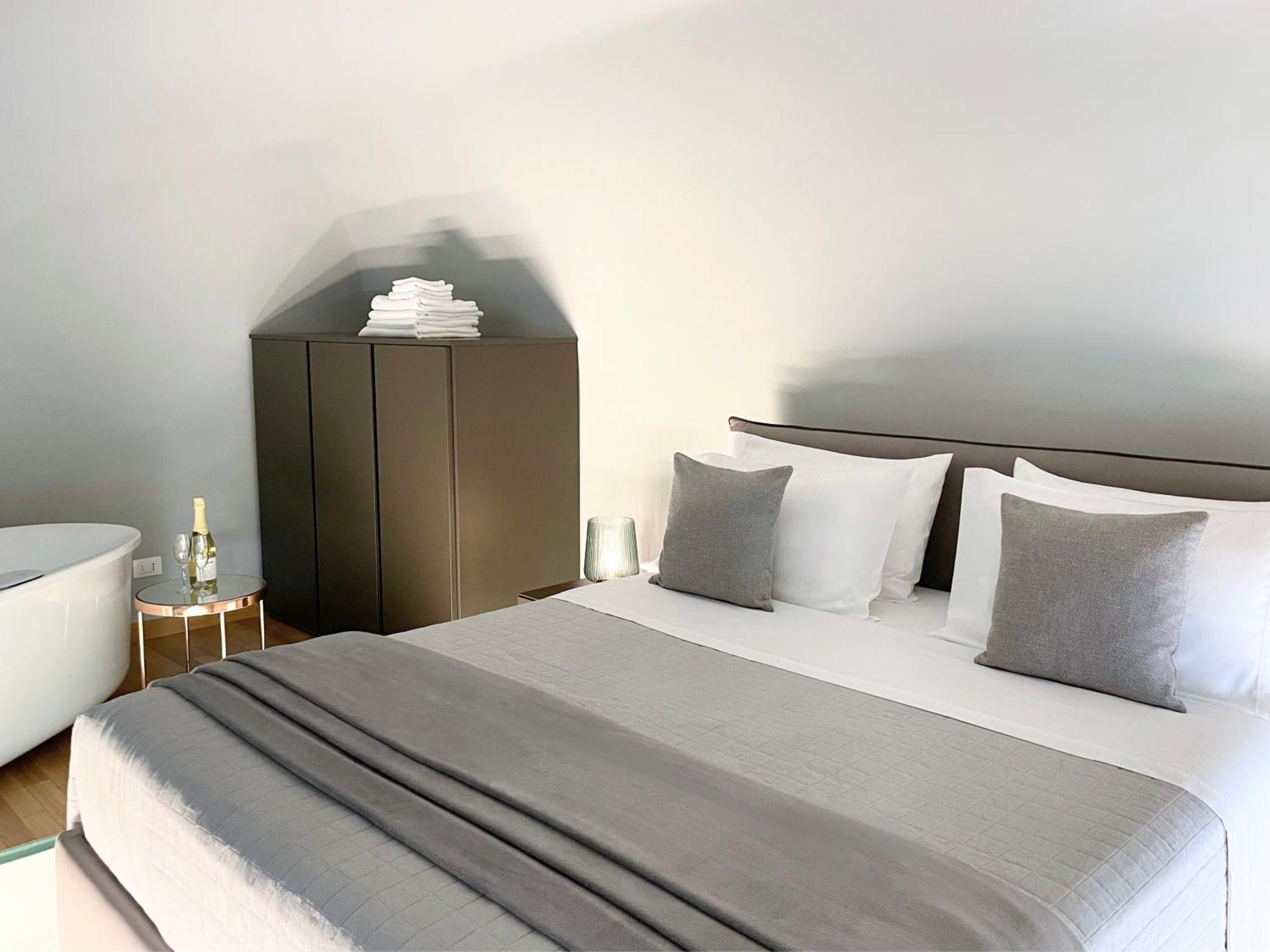 Jacuzzi Luxury Apartment In The Town Centre Torino Eksteriør bilde