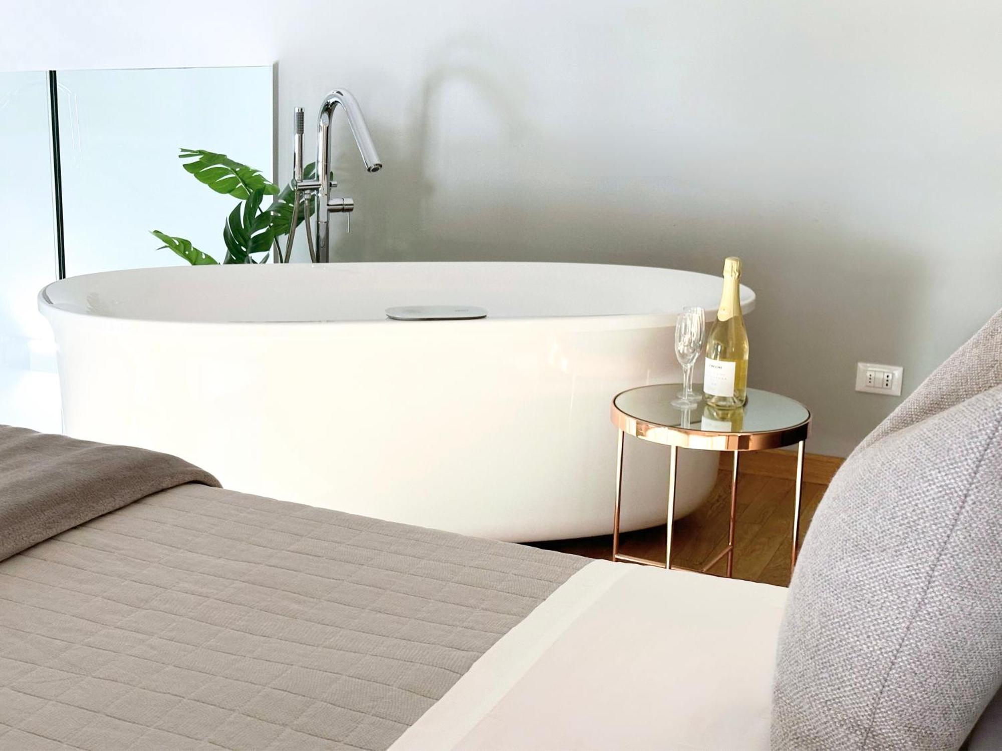 Jacuzzi Luxury Apartment In The Town Centre Torino Eksteriør bilde